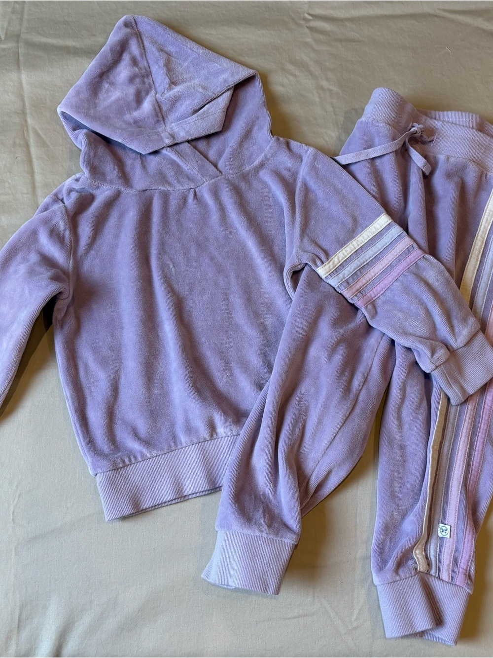 The Honest Company Lavender Kids Terry Hoodie & Joggers Set (104)